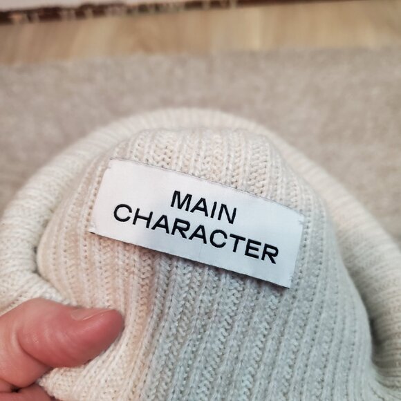 ARITZIA Main Character Peak Knit Beanie Toque Winter Hat Rolled Cream Women's OS - Picture 6 of 8